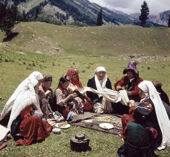 Kazakhstan refugees in the 1950s, Source: National Geographic